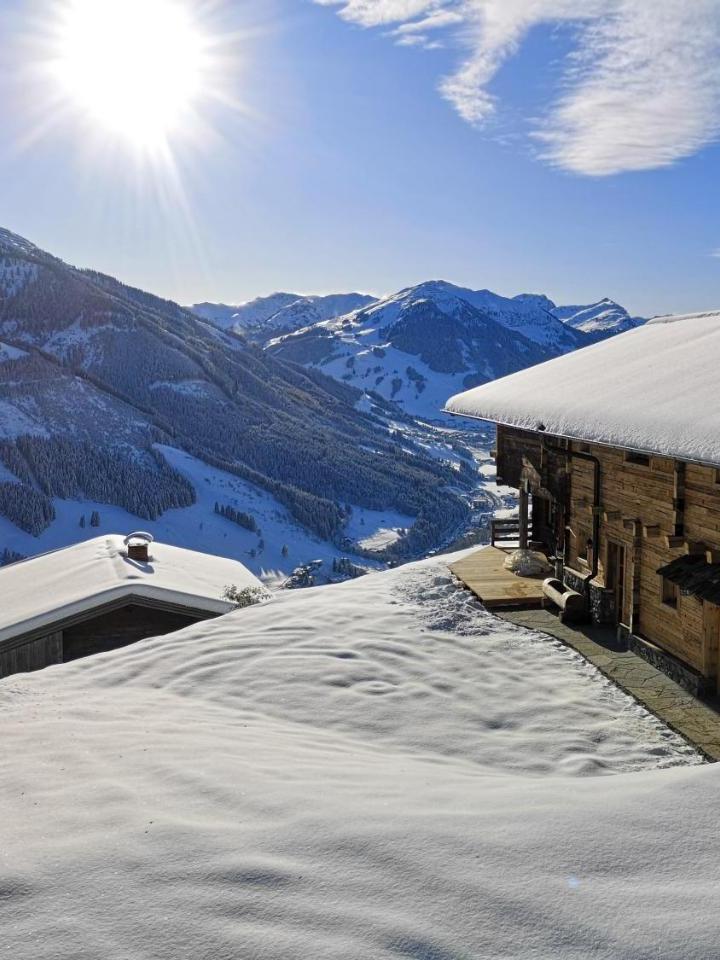 Five-Bedroom House (1 large bed) - Free WiFi – Sinnlehen Alm