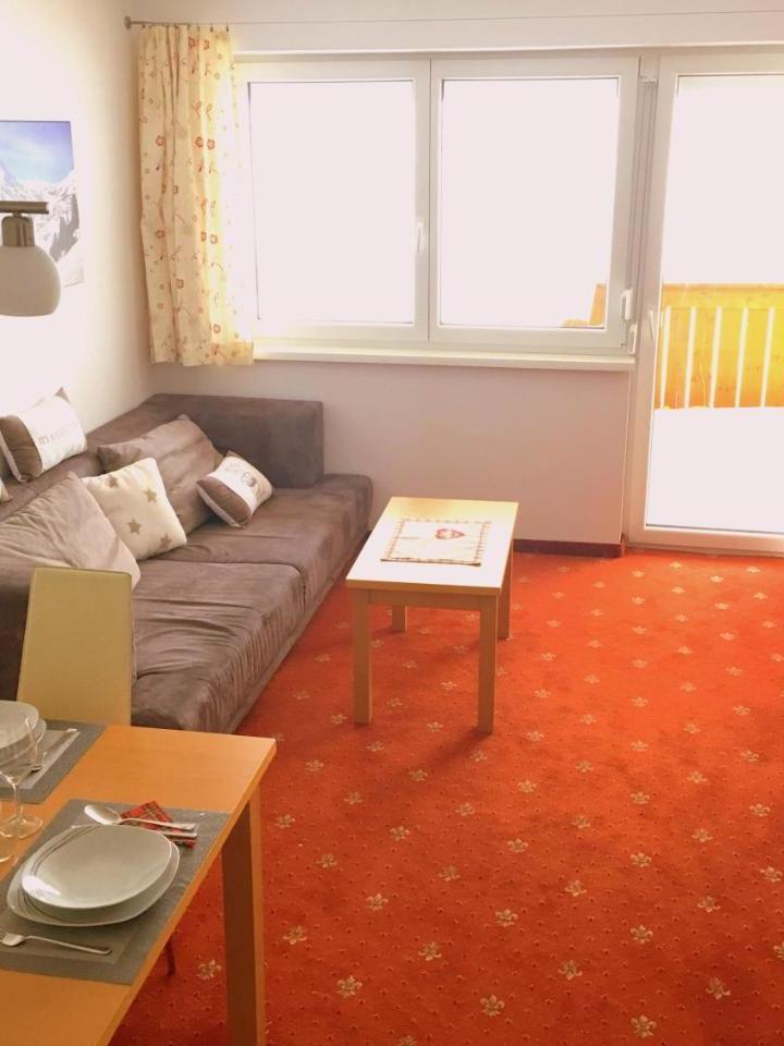 Two-Bedroom Apartment with Mountain View (1 large bed) - Free WiFi – Obertauern Fewo Freya Top 4 by Kamper