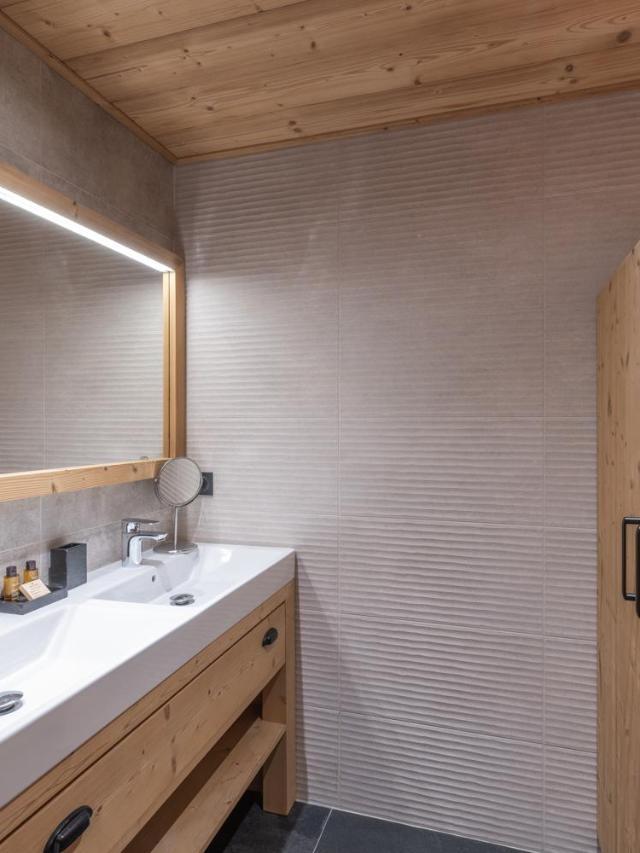 Alpe D'huez Houses - Hameau de Clotaire - Le Cocon Blanc - Duplex 5 Chambres - Cheminee Wellness - Ski Aux Pieds – billede 4