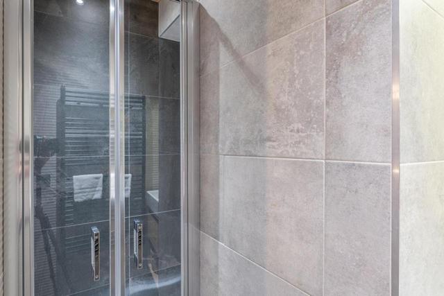 Alpe D'huez Houses - Hameau de Clotaire - Le Cocon Blanc - Duplex 5 Chambres - Cheminee Wellness - Ski Aux Pieds – billede 8