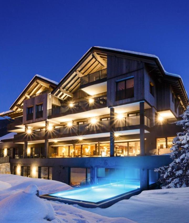 Double or Twin Room (1 sofa bed and 1 large bed) - Free WiFi – The Matthew - Copper Lodge