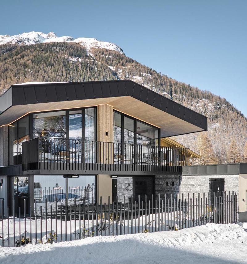 Chalet White Pearl by Myalps