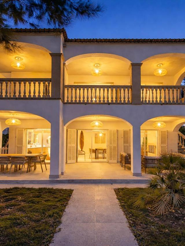 White Sands Villa Playa de Muro