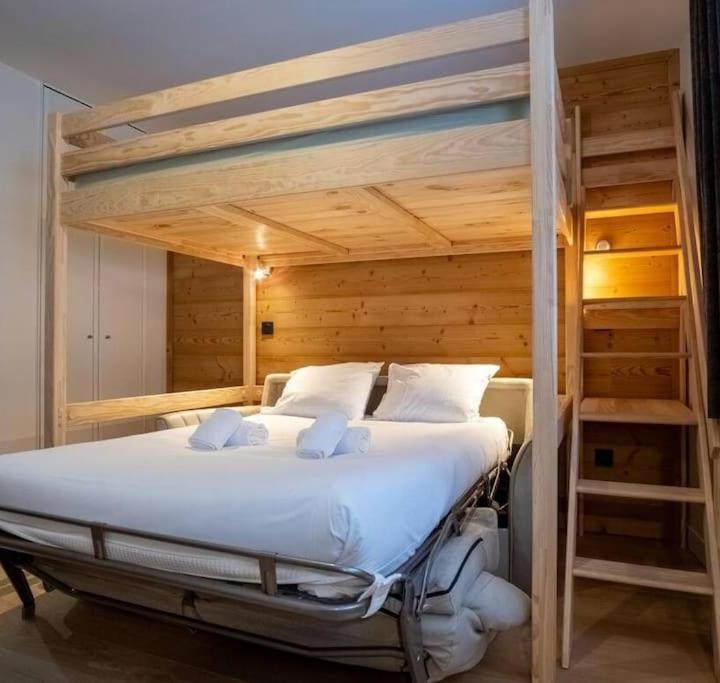 One-Bedroom Apartment (1 double bed and 1 large bed) – Studio Neuf, Cosy & Moderne Vieil Alpe - 100m Des Remontees Mecaniques Alpe Express