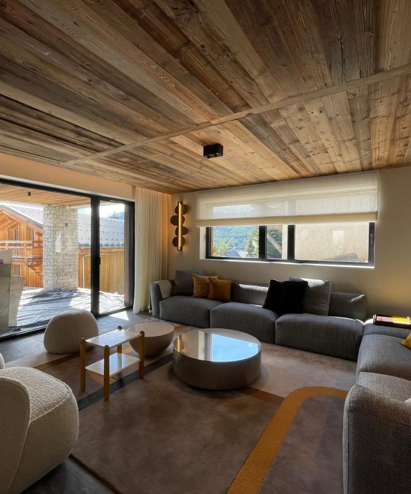 Homency - Chalet White Stone Igloo