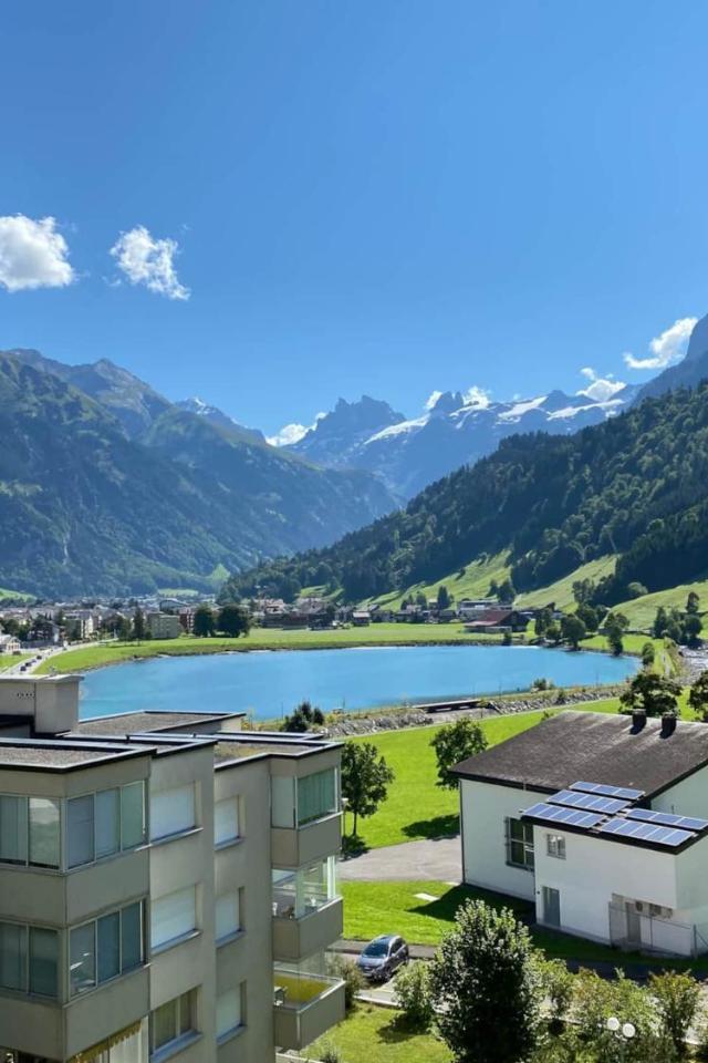Wunderstay Alpine 203 Chic Studio with Balcony, Mountain And Lake View – billede 2