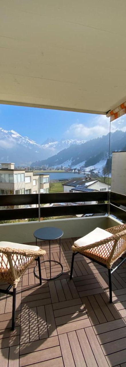 Wunderstay Alpine 203 Chic Studio with Balcony, Mountain And Lake View – billede 4