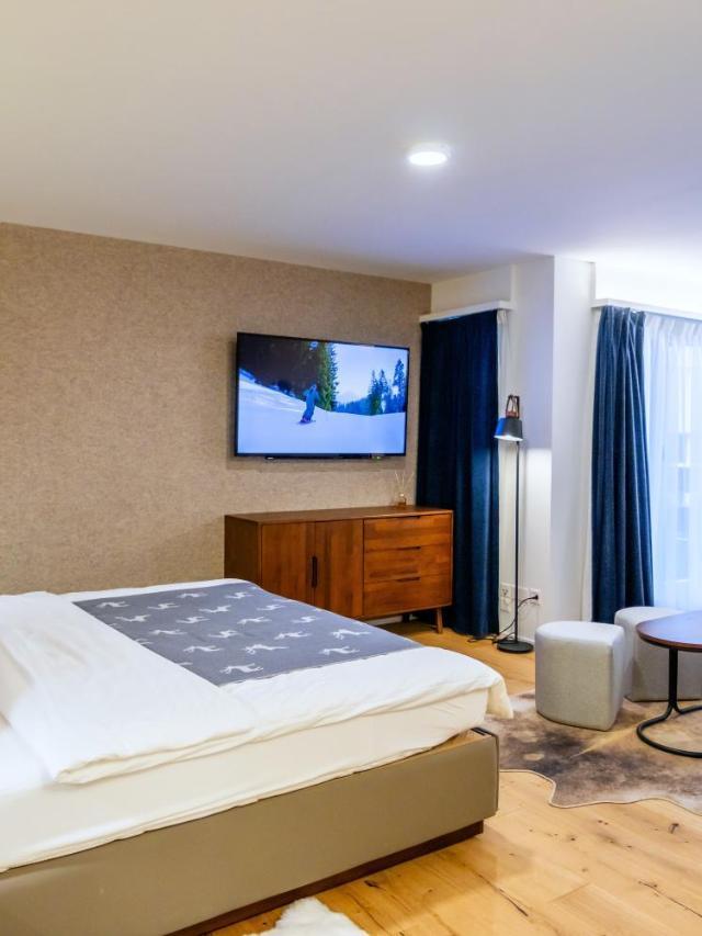 Wunderstay Alpine 203 Chic Studio with Balcony, Mountain And Lake View – billede 10