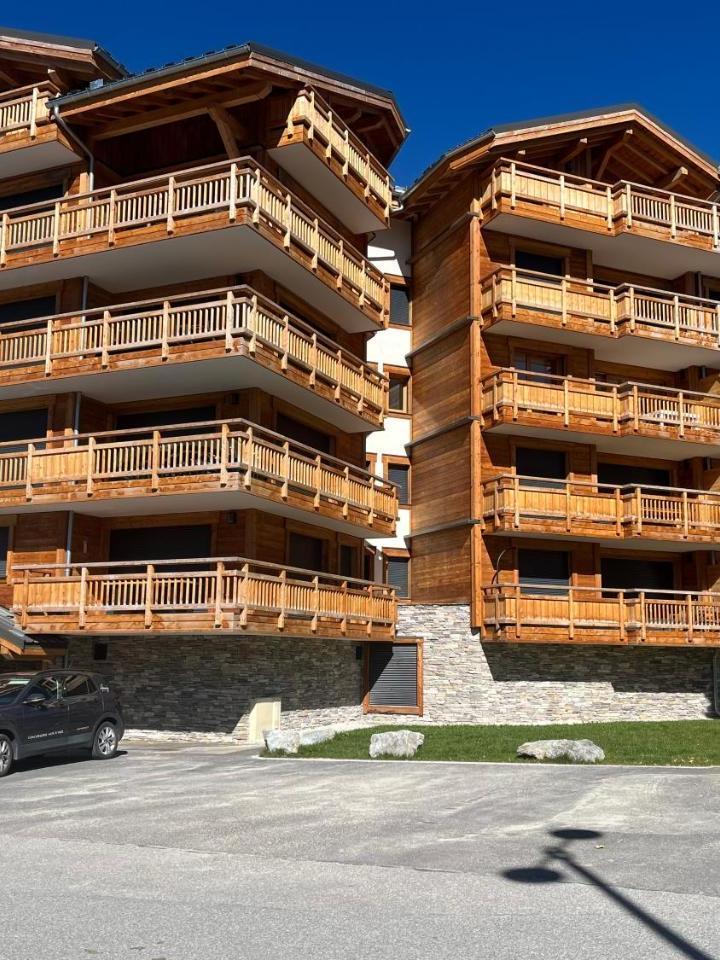 Two-Bedroom Apartment with Mountain View (1 large bed) - Free WiFi – Homency - Residence Cachemire A402