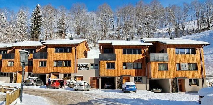 Comfort Chalet, Mountain View (2 Double Beds and 4 Large Twin Beds) – Chalet Ablon