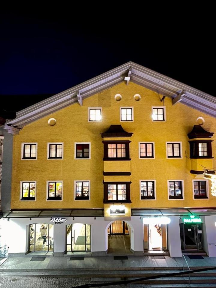 Large Double Room (1 sofa bed and 1 large bed) - Free WiFi – Seeberger Haus B&B