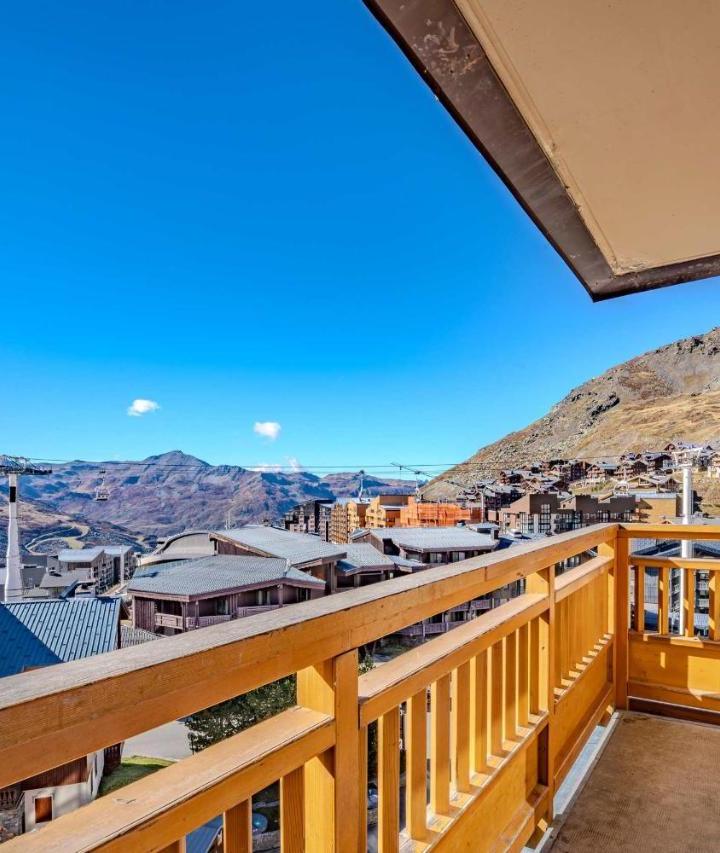 Apartment with View and Balcony (1 sofa bed) - Free WiFi – Ski View 1br And Bunks with Balcony in Val Thorens Centre - Residence Le Lac Blanc