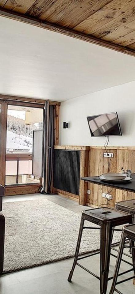 Apartment (5 Adults) – Appartement Renove 36m², Skis Aux Pieds, Balcon Sud - Fr-1-344-595