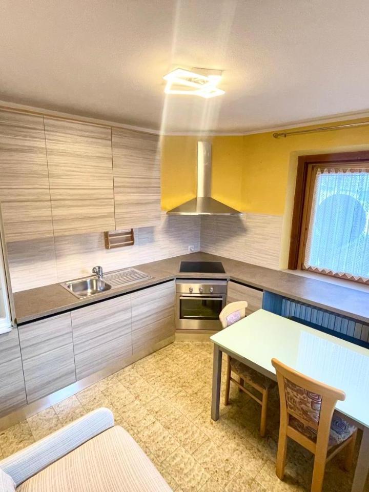 Two-Bedroom Apartment (2 single beds and 1 large bed) - Free WiFi – Appartament Livigno Pemont