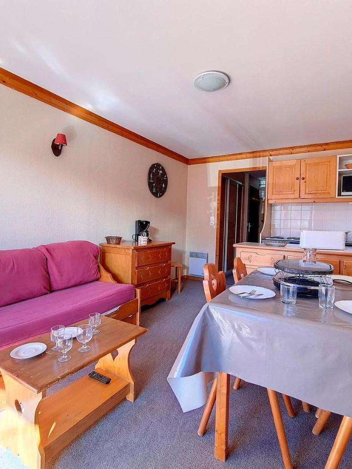 Apartment – Appartement Skis Aux Pieds, 4 Personnes, Balcon Sud - Fr-1-344-854