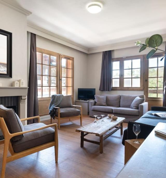Appartement 8 Personnes Dans Chalet Prive, Piscine, Ski in
