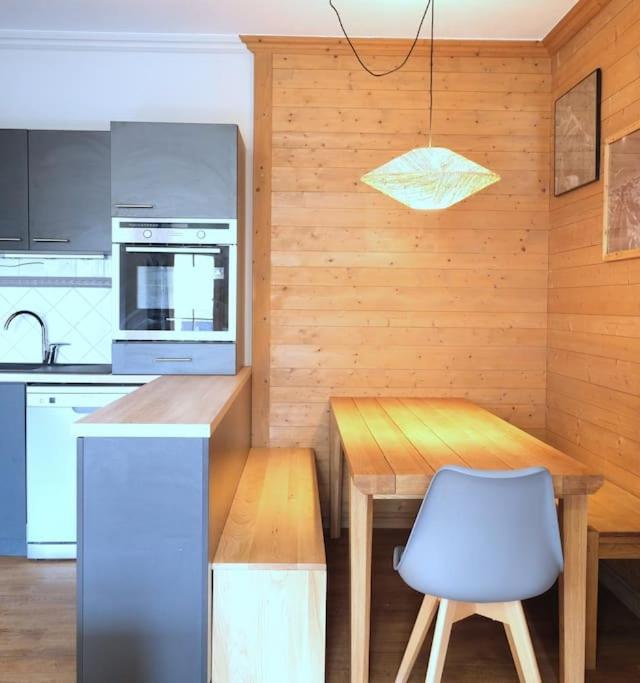 Appartement 8 Personnes Dans Chalet Prive, Piscine, Ski in – bild 3