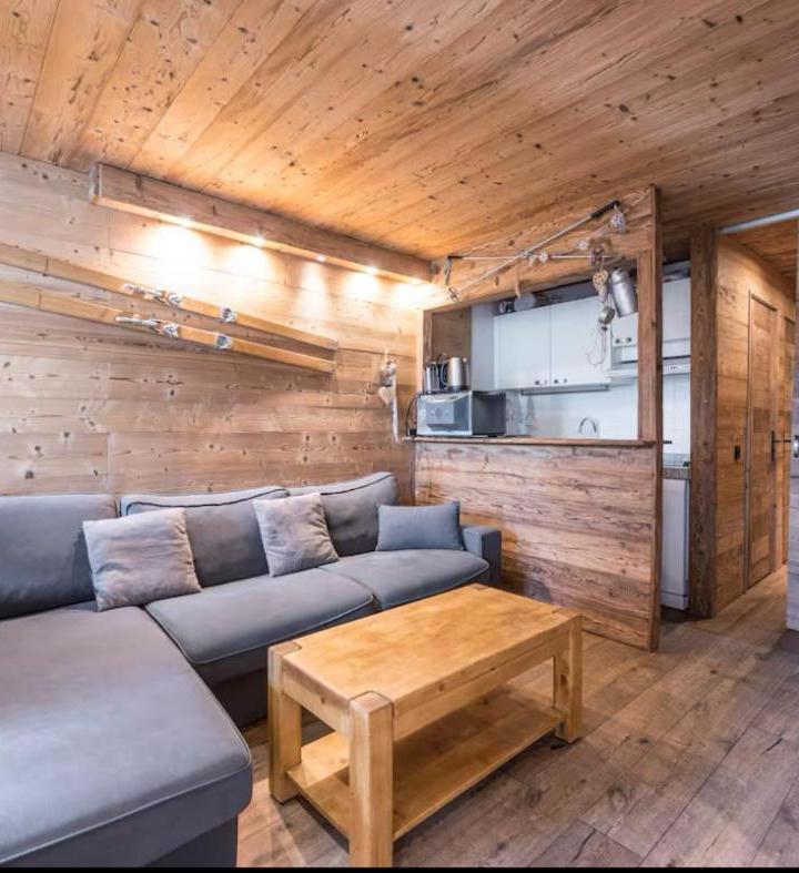 Two-Bedroom Apartment (1 sofa bed) – Apt Centre Station Vue Sur Les Pistes de Val Thorens 6p
