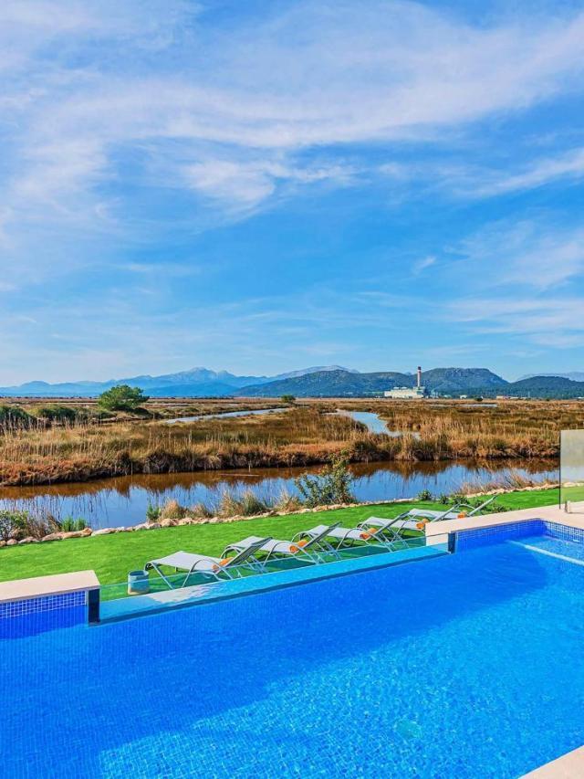 Villa Corb Mari II by Sealand Villas