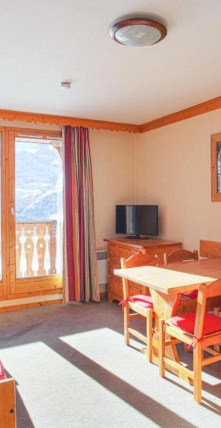 Appartement (1 single bed and 1 sofa bed, Bedroom#1: 2 single beds) – Residence Les Valmonts - Maeva Home - 2 Pieces 4 Personnes Selection Mae-9471