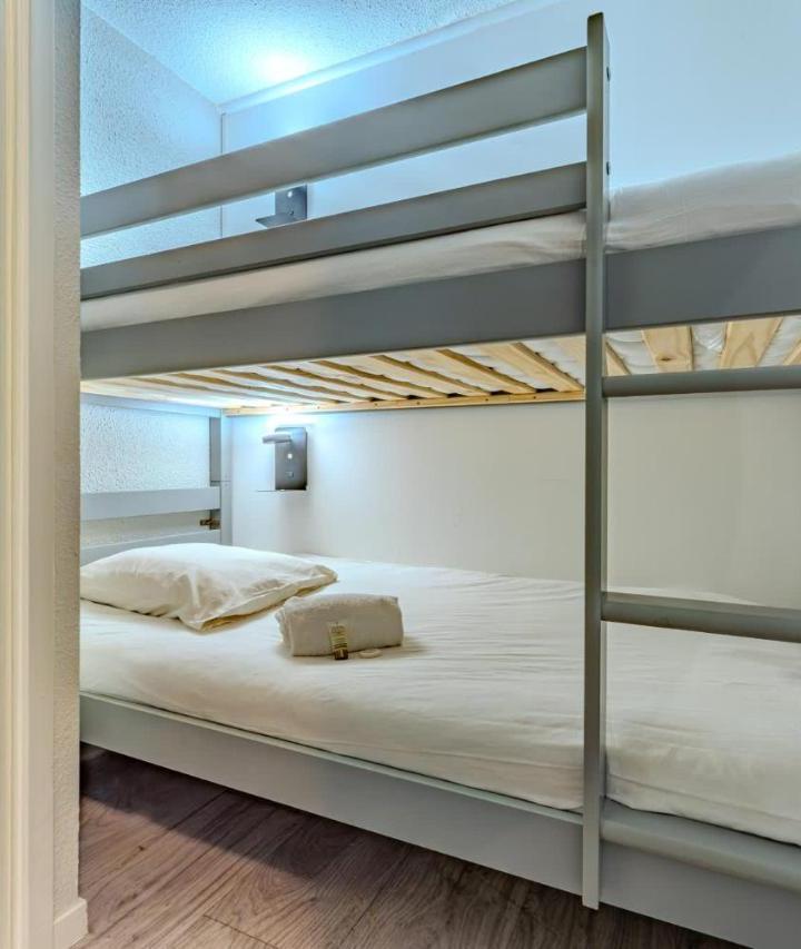 Apartment (1 sofa bed, Bedroom#1: 1 bunk bed, Bedroom#2: 1 bunk bed) - Free WiFi – Ski-In Ski-Out 2br Apartment with Mountain View - Val Thorens - Residence Le Joker