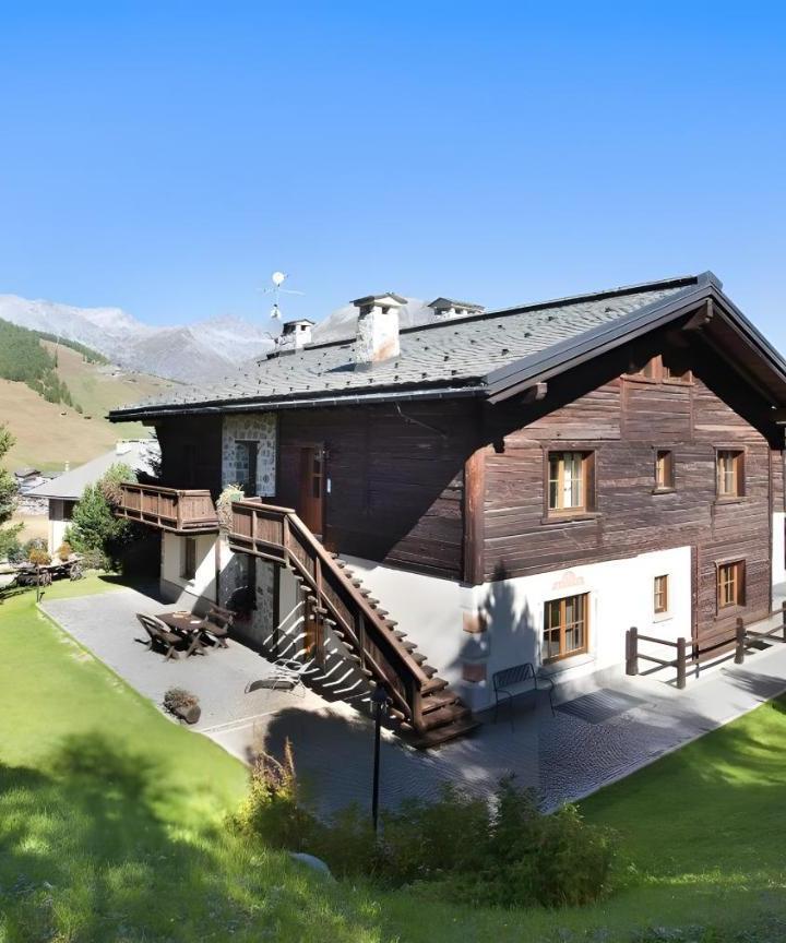 Two-Bedroom Chalet (1 large bed) - Free WiFi – Chalet Sonne - Livigno