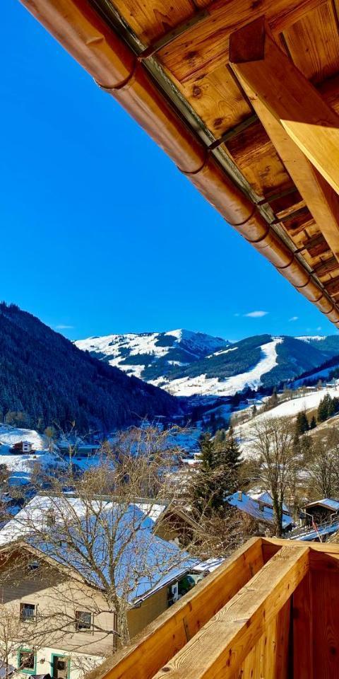 Alm Seasons Premium Chalet & Studios – Saalbach