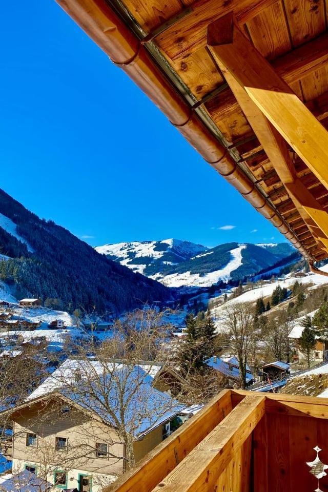 Alm Seasons Premium Chalet & Studios