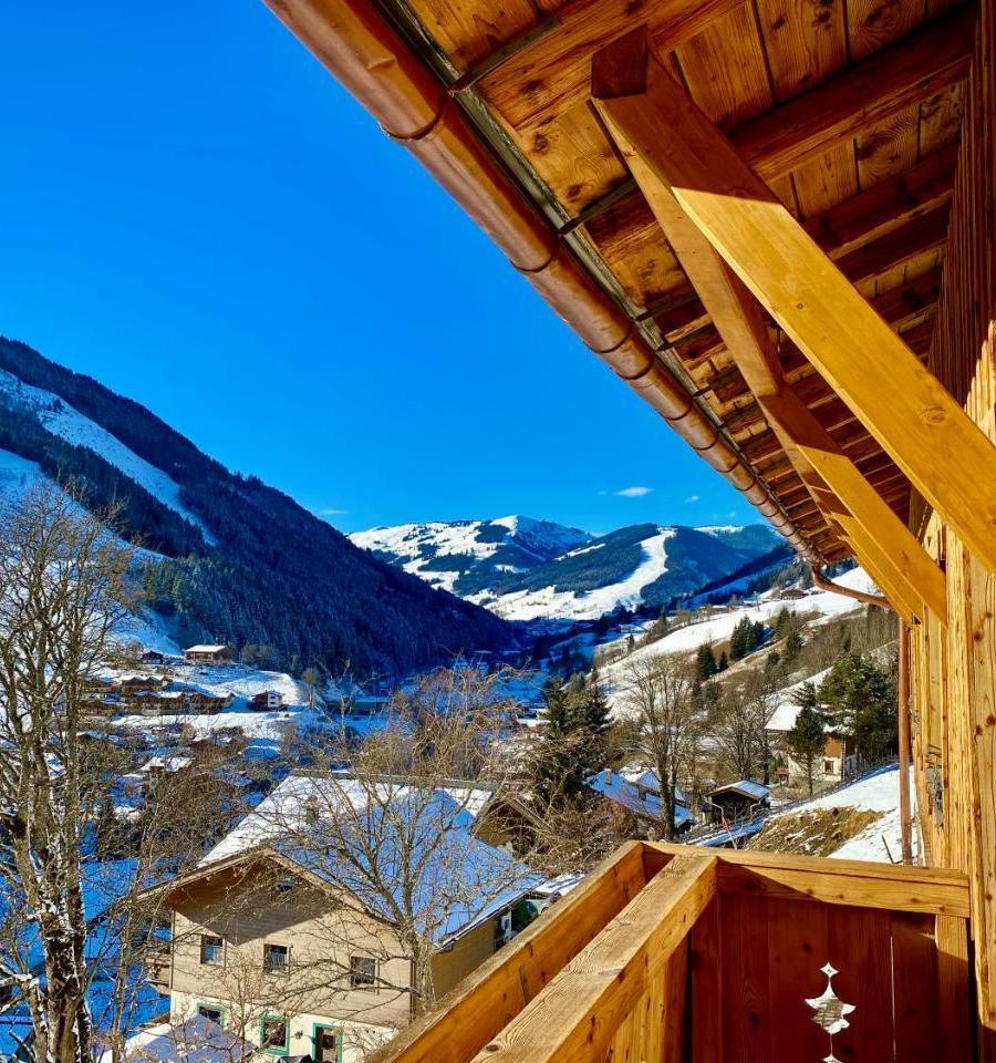 Alm Seasons Premium Chalet & Studios