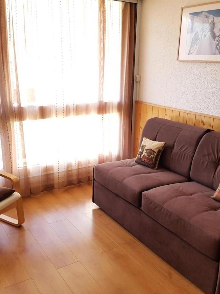 Studio – Residence Challe - Joli Studio 3 Personnes Ski Au Pied Et Vue Sur Les Pistes. Mae-4254