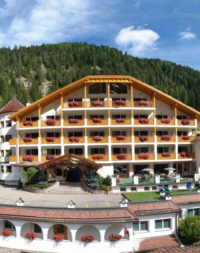 Hotel Cesa Tyrol