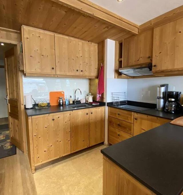 Alpe D'huez Houses - Chez Julie - Chalet Des Roches - Duplex, Sur Les Pistes de 3 Chambres ! – billede 9
