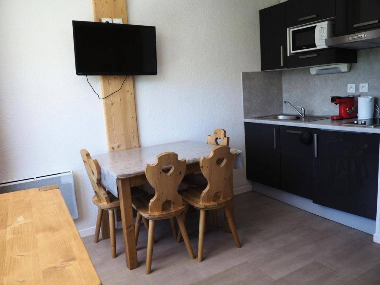 Residence Median - Studio Renove · Proche Des Pistes · Balcon Mae-1764, Les Menuires