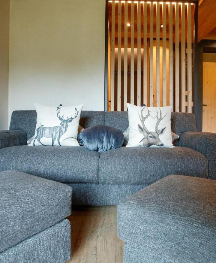 Two-Bedroom Chalet (1 large bed) - Free WiFi – Sun Villa Genf SPA - Relax