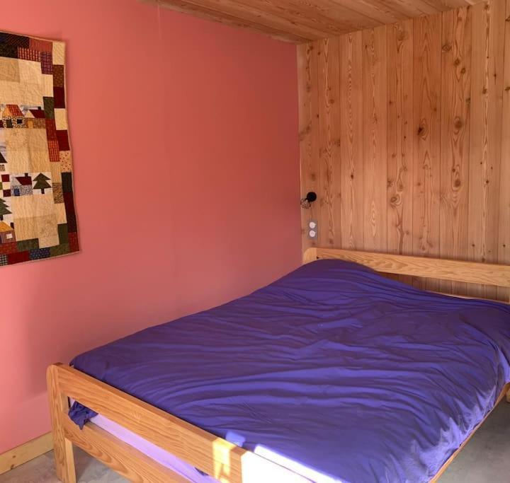 Two-Bedroom House (1 double bed) - Free WiFi – Les Astrances, Logement Dans Une Maison de Village