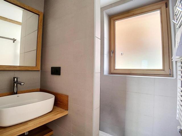 Chalet 2000 - Appartement Neuf · Proche Des Pistes · Balcon · Jacuzzi Mae-0834 – bild 9