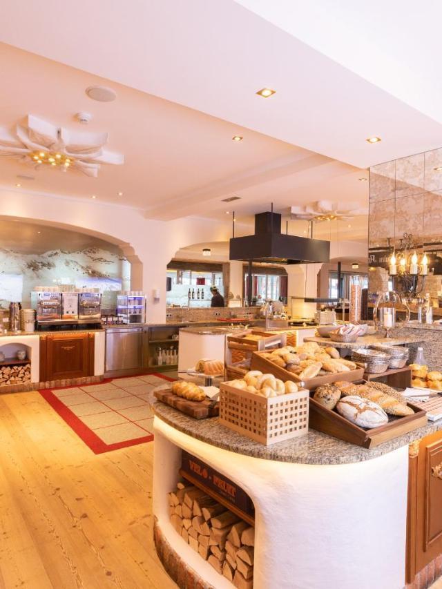 Superior Hotel Edelweiss – bild 8