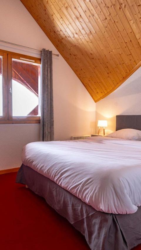 Residence Hermine, Ski In-Out with Wifi in Val Thorens, "V7" by Versant Collection – Val Thorens