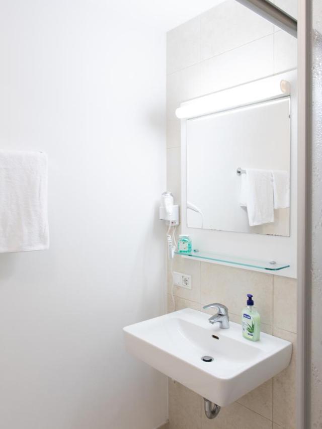 Apartment Waterfall Top 15 – billede 9