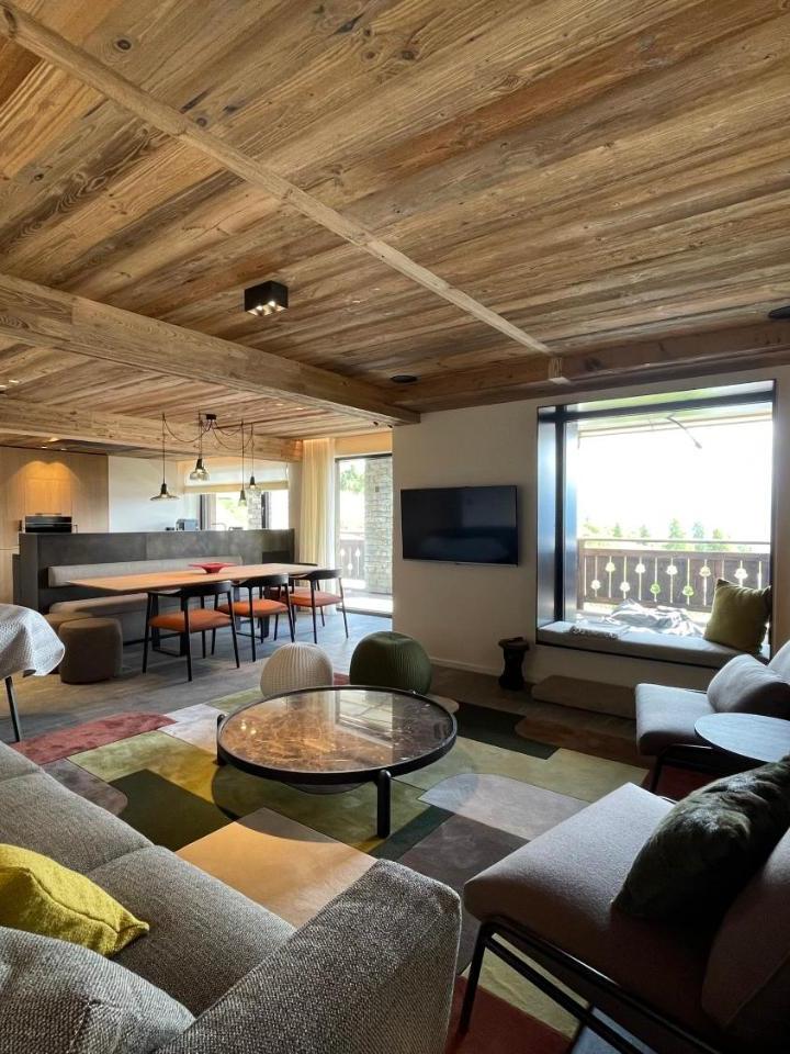 Three-Bedroom Deluxe Apartment (1 large bed) - Free WiFi – Homency - Chalet White Stone Neige Et Soleil