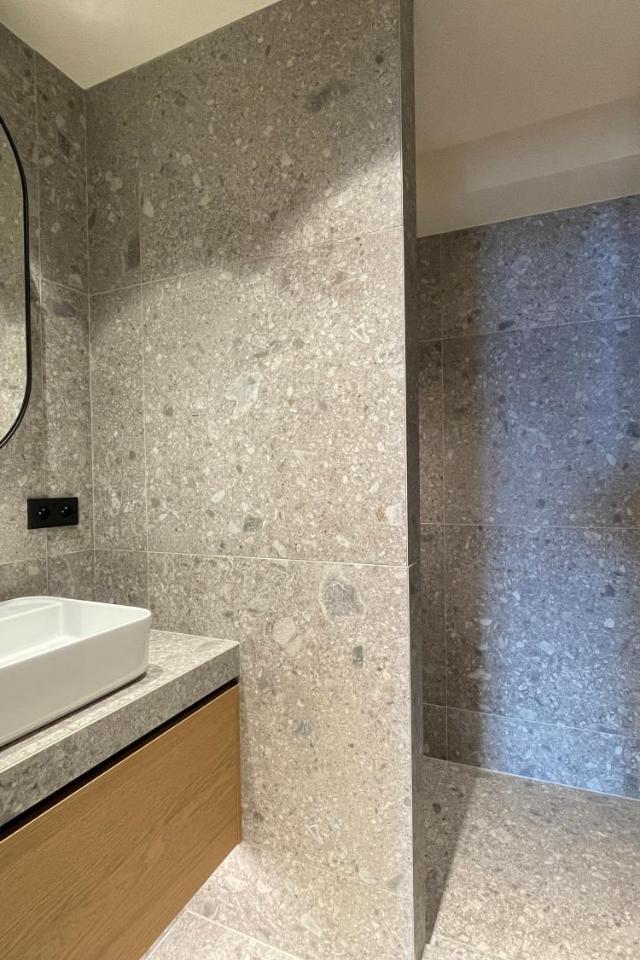 Homency - Chalet White Stone Neige Et Soleil – billede 10