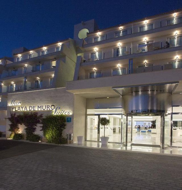 Mar Hotels Playa de Muro Suites