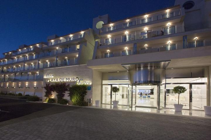 Hotelbilleder – Mar Hotels Playa de Muro Suites (1/10)
