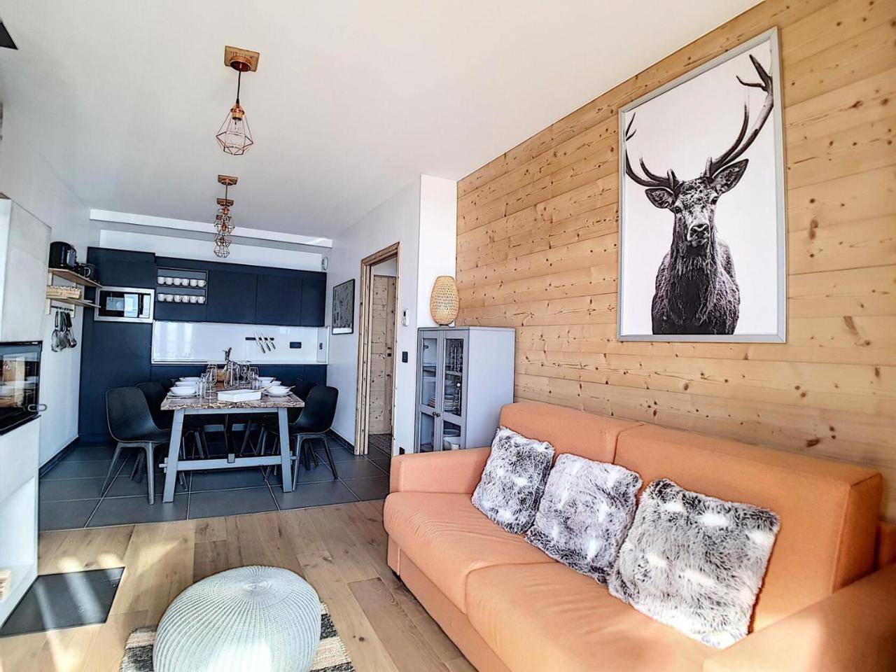 Chalet 2000 - Appartement Neuf · Proche Des Pistes · Balcon · Jacuzzi Mae-0474, Les Menuires