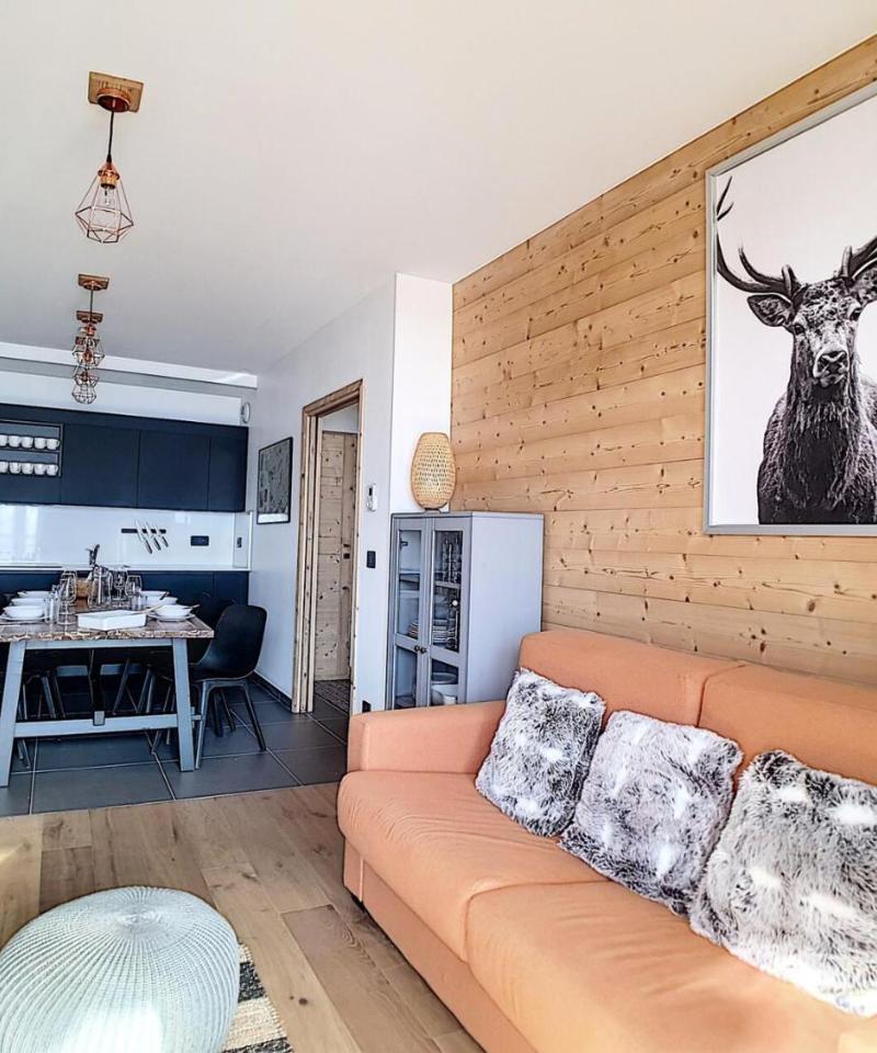 Chalet 2000 - Appartement Neuf · Proche Des Pistes · Balcon · Jacuzzi Mae-0474