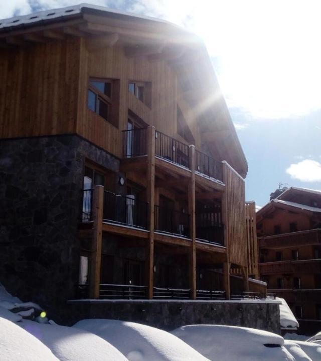 Chalet 2000 - Appartement Neuf · Proche Des Pistes · Balcon · Jacuzzi Mae-0474 – bild 3