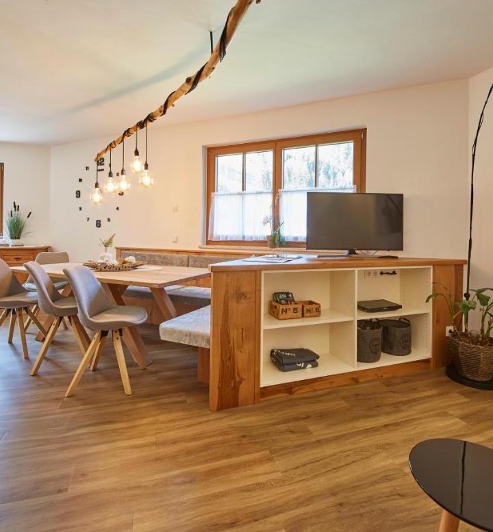 Three-Bedroom Apartment (1 sofa bed) - Free WiFi – Hochwart Apartment - in Der Nahe Der Liftstation Schonleiten