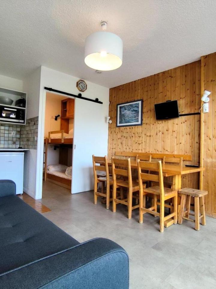 Apartment (2 bunk beds) – Residence Lac du Lou - Val Thorens Location: Appartement de 38 M2 Au 7eme Etage, Skis Aux Pieds, Balcon Expose Sud Mae-9021