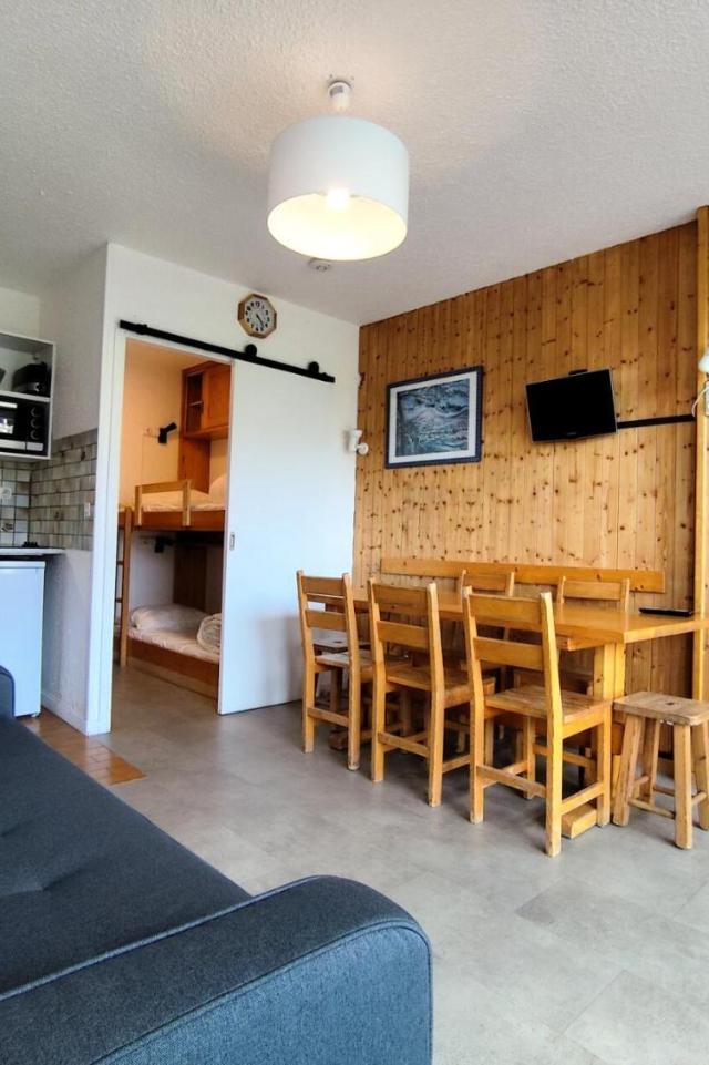 Residence Lac du Lou - Val Thorens Location: Appartement de 38 M2 Au 7eme Etage, Skis Aux Pieds, Balcon Expose Sud Mae-9021