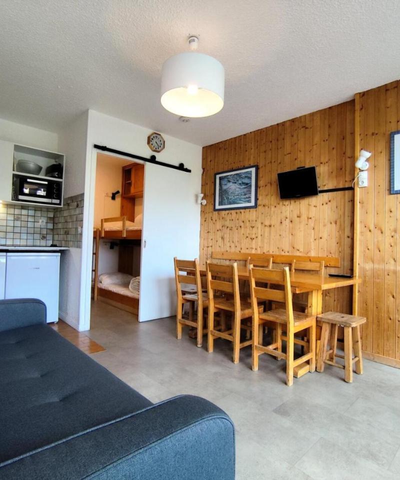 Residence Lac du Lou - Val Thorens Location: Appartement de 38 M2 Au 7eme Etage, Skis Aux Pieds, Balcon Expose Sud Mae-9021